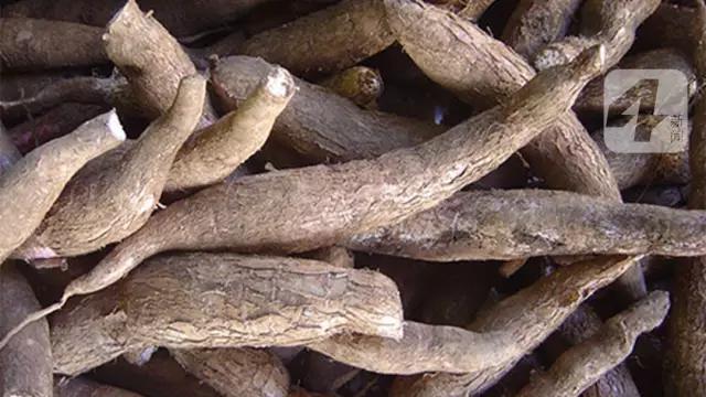 吃樱桃中毒如何自救,吃70颗樱桃会中毒吗