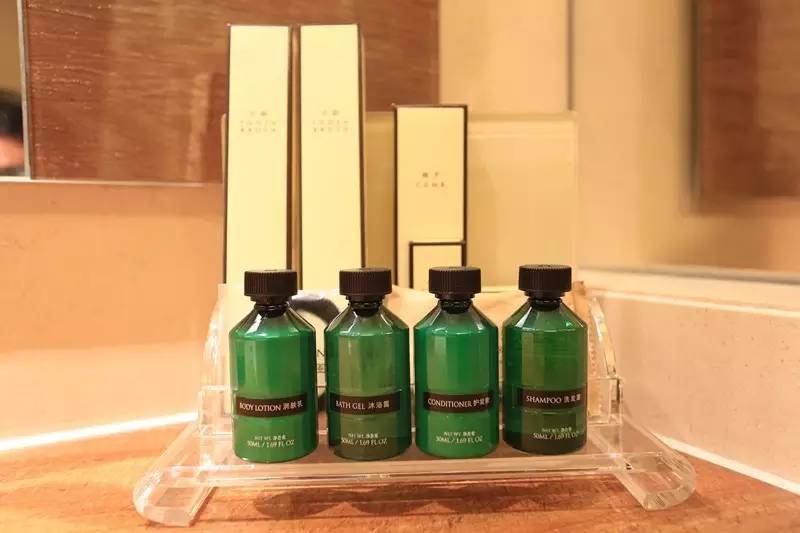 妈妈咪咪嘉年华的欢乐体验和香港郊区的生态怡然之旅