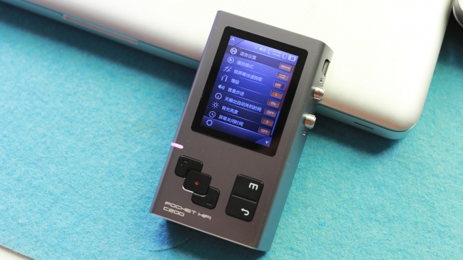 七彩虹c200播放器可以配4.4插头吗,七彩虹c200音乐播放器