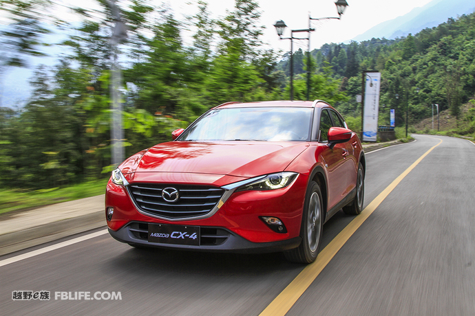姿色醉人,一汽马自达cx4试驾视频