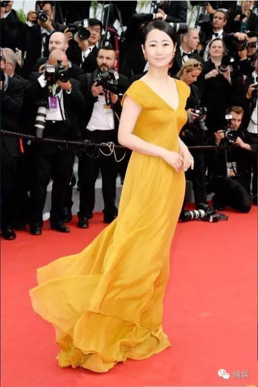 她从不蹭红毯,却作为中国影星被戛纳官方连续4年邀请
