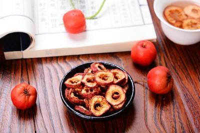 子宫出血没有流出孕囊是不是流产,孕囊已在子宫内为什么出血