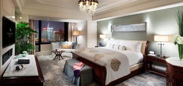 成都最新探店,成都老街冒出一家酷炫潮店