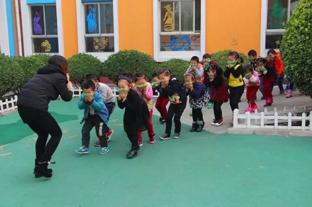 屋里发现一只蜘蛛,屋子里发现蜘蛛