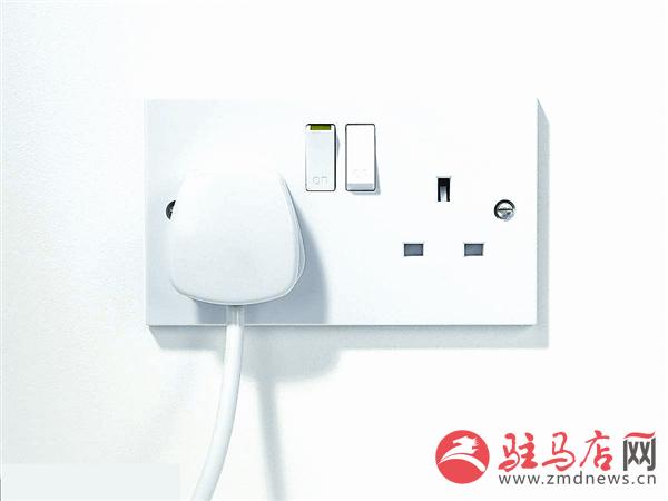 插座必须要有保护门吗,插座安全保护门怎么安装