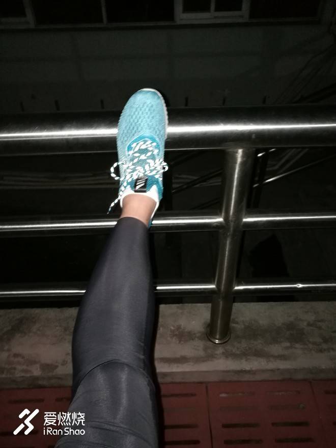 跑步小白入门碳板跑鞋,跑步菜鸟装备