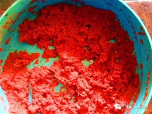 用红虫怎样避免小鱼闹窝,红虫避小鱼最有效的方法