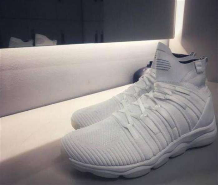 2018李宁中国大赛服,madeinchina翻译成中文