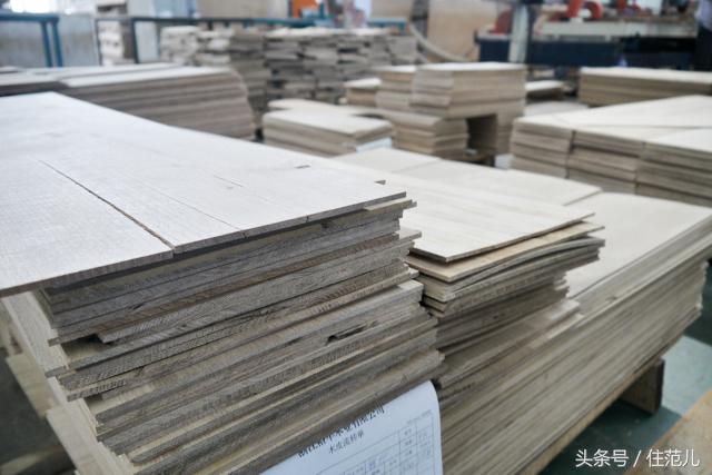 实木地板比较经济实惠,实木地板哪个价廉物美