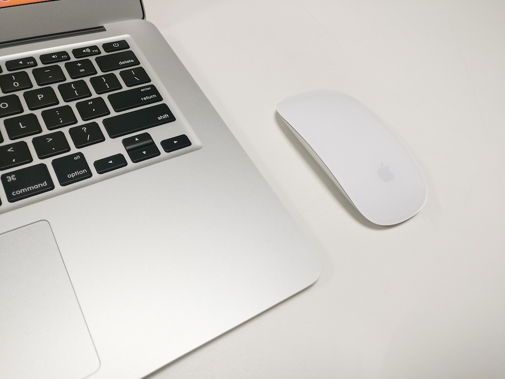 买macbookairm2还是20款prom1,买macbookair好还是imac