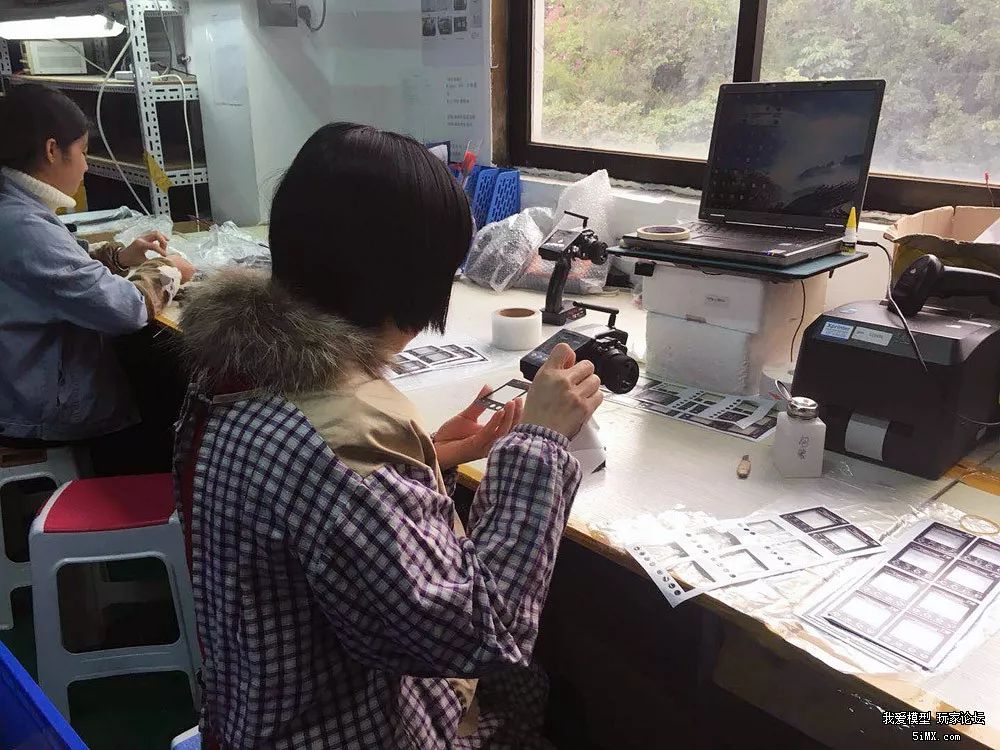 潜入秘密基地被发现,潜入工厂内部调查