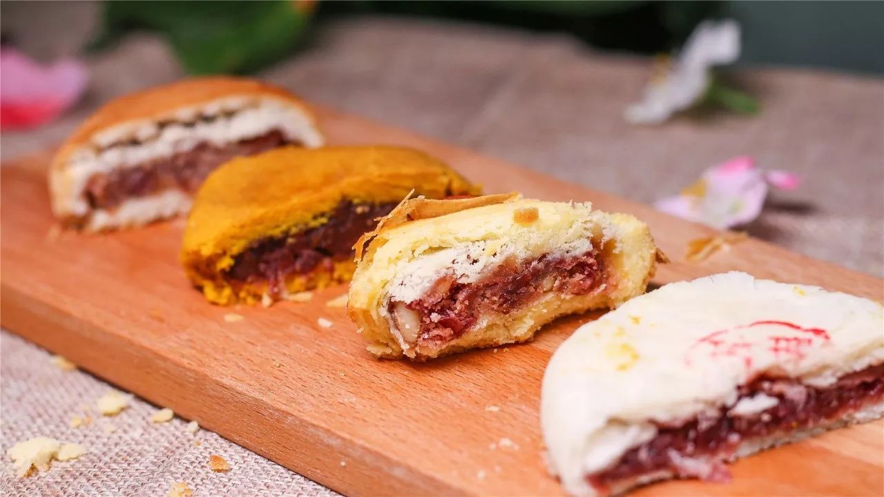 送礼就送鲜花饼,送礼送嘉华的鲜花饼