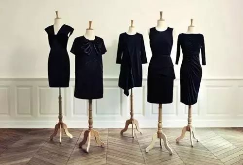 没有礼服的年会,没礼服怎么办