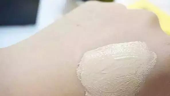 今年最火不脱妆粉底液第一名,2020最火干皮粉底排名