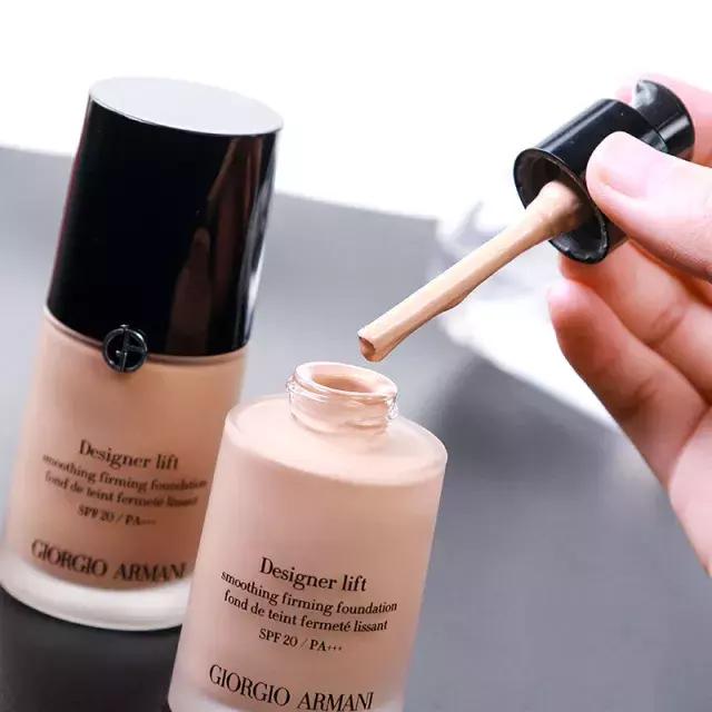 今年最火不脱妆粉底液第一名,2020最火干皮粉底排名