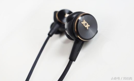 低音浑厚下沉有力的音箱,索尼xbaz5有什么用