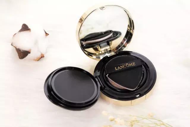 今年最火不脱妆粉底液第一名,2020最火干皮粉底排名