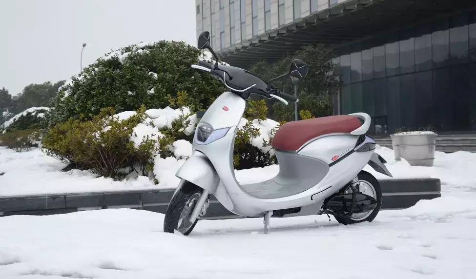 台铃车子和雅迪车子到底哪个更好,台铃萌雪2022新款