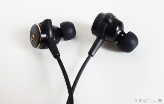 低音浑厚下沉有力的音箱,索尼xbaz5有什么用