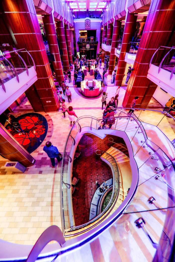 莲二爷美轮环邮——11姑娘的皇家海洋量子号公海飘荡日志