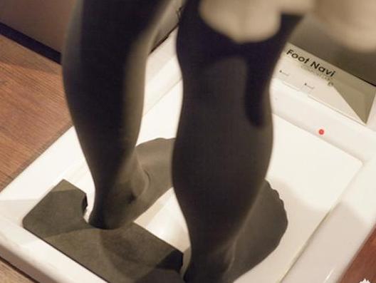 腿粗是不是因为不够瘦,腿粗鞋子穿不上吐槽