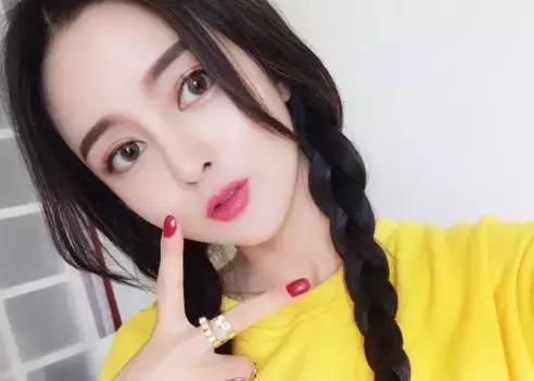 2019最火发型披肩发简单自己扎,披肩发怎么扎简单好看