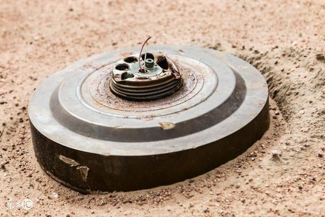 如果踩到地雷有办法吗,踩到地雷真的可以自救吗