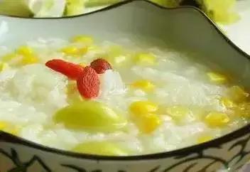 宝宝积食的8个信号,儿童积食需要健脾吗