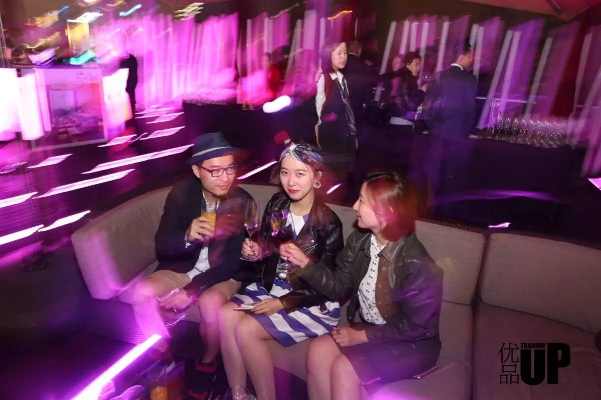 顶级露台餐厅推荐,下雨天适合去的氛围感餐厅