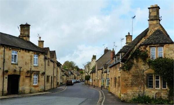 艺术小镇项目策划书,艺术小镇商业模式的特点