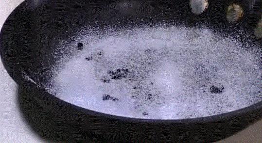 水里加一勺白醋防氧化变黑,水里加洗洁精能去油膜