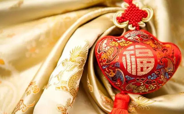 他是刘德华的*用御**词人，过年你一定会唱他的歌！