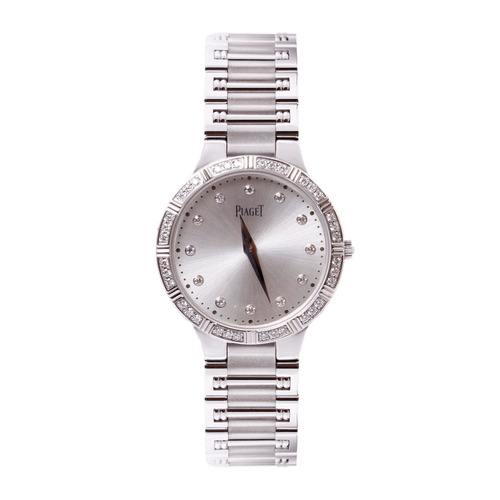 伯爵蓝宝石表盘划痕修复,伯爵表面划痕处理方法