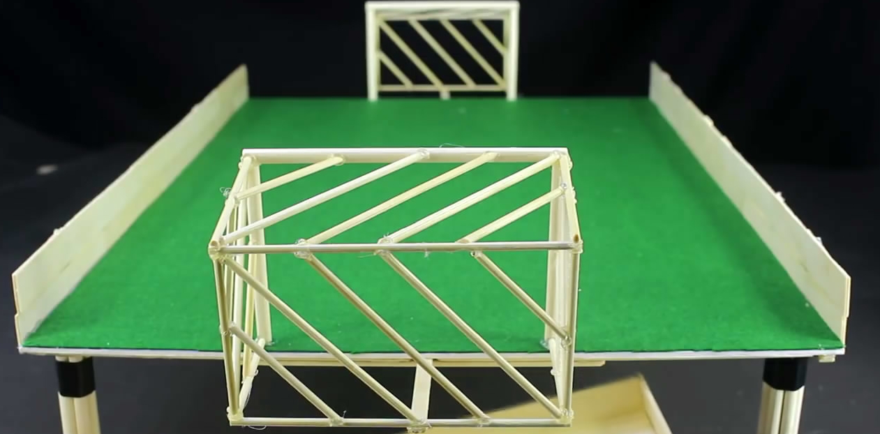 用瓶盖做足球小游戏,如何用瓶子做足球