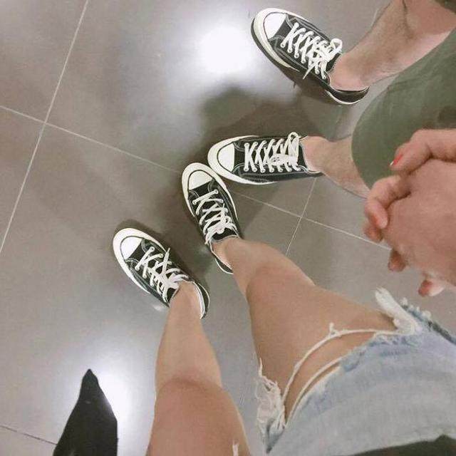 百搭球鞋1000元以内,颜值高又百搭的球鞋推荐