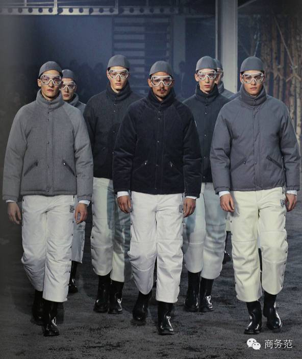 马云穿加拿大鹅牌羽绒服,马云羽绒服moncler