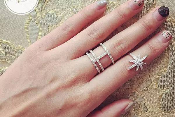 被抢到全网断货的面霜,被博主卖断货