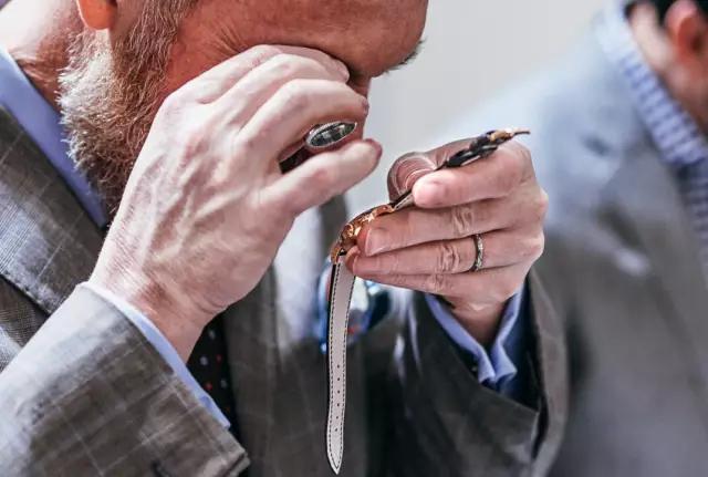 买了有瑕疵的手表怎么办,手表外观有瑕疵是质量问题吗