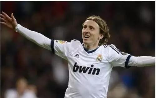 谁是21世纪最佳中场,20世纪最佳中场排名