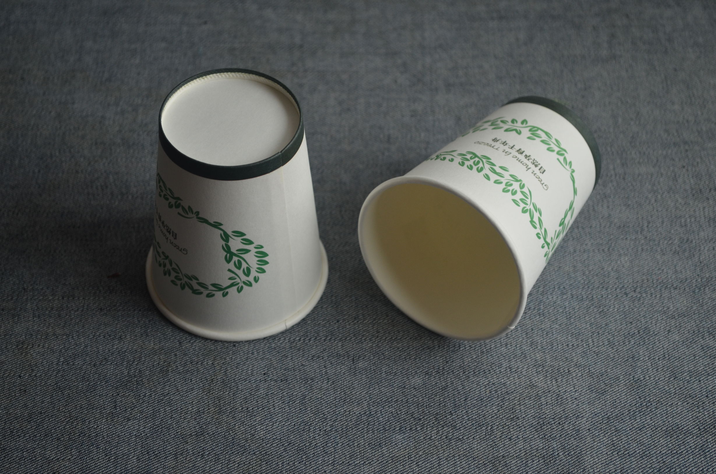 把一次性纸杯的底部戳个洞，解决了家家户户困扰的问题，赶紧试试