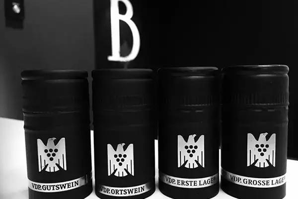 葡萄酒怎么从外观辨别好坏,怎样判断葡萄酒的好坏