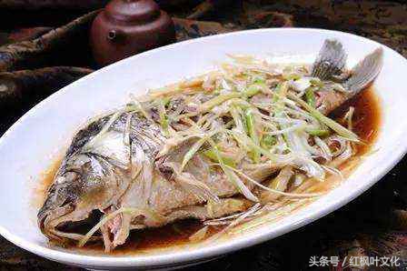 鱼怎么煮年夜饭,传统年夜饭12道菜谱鲤鱼