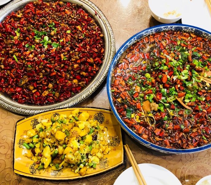 原来好多热门苍蝇馆子的干货，都可以抽真空、当特产带走！