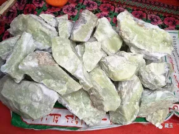 三千多的一口价黄金能卖多少,一千多的一口价黄金大概有多重