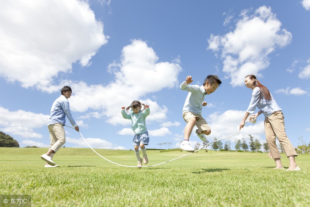 孩子长高标准对比图,如何判断孩子长大后的身高