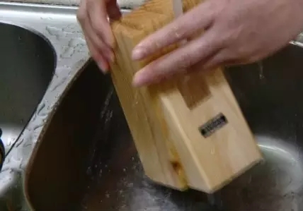 刀架发霉清除妙招,木刀架去霉妙招