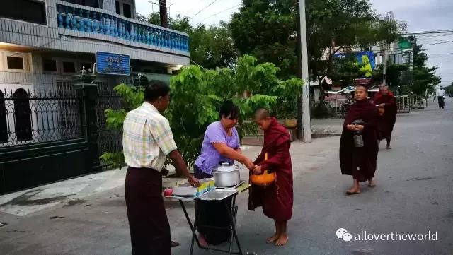 独行于缅甸,一瞥这众神国度