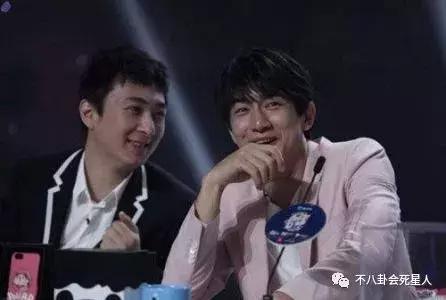 港媒评价柯震东房祖名,房祖名柯震东不同待遇