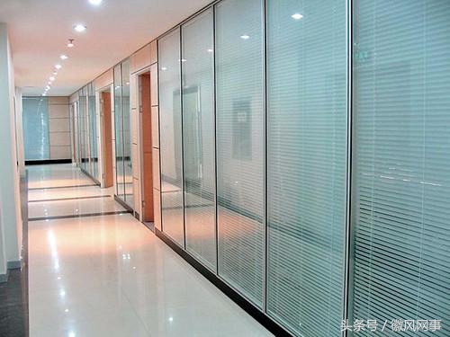 铝型材玻璃隔断框架,铝型材隔断是怎样报价的