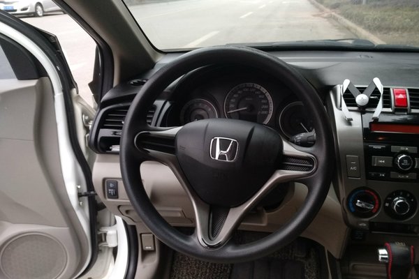 本田经典锋范提速顿挫感强烈,2015年本田经典款锋范